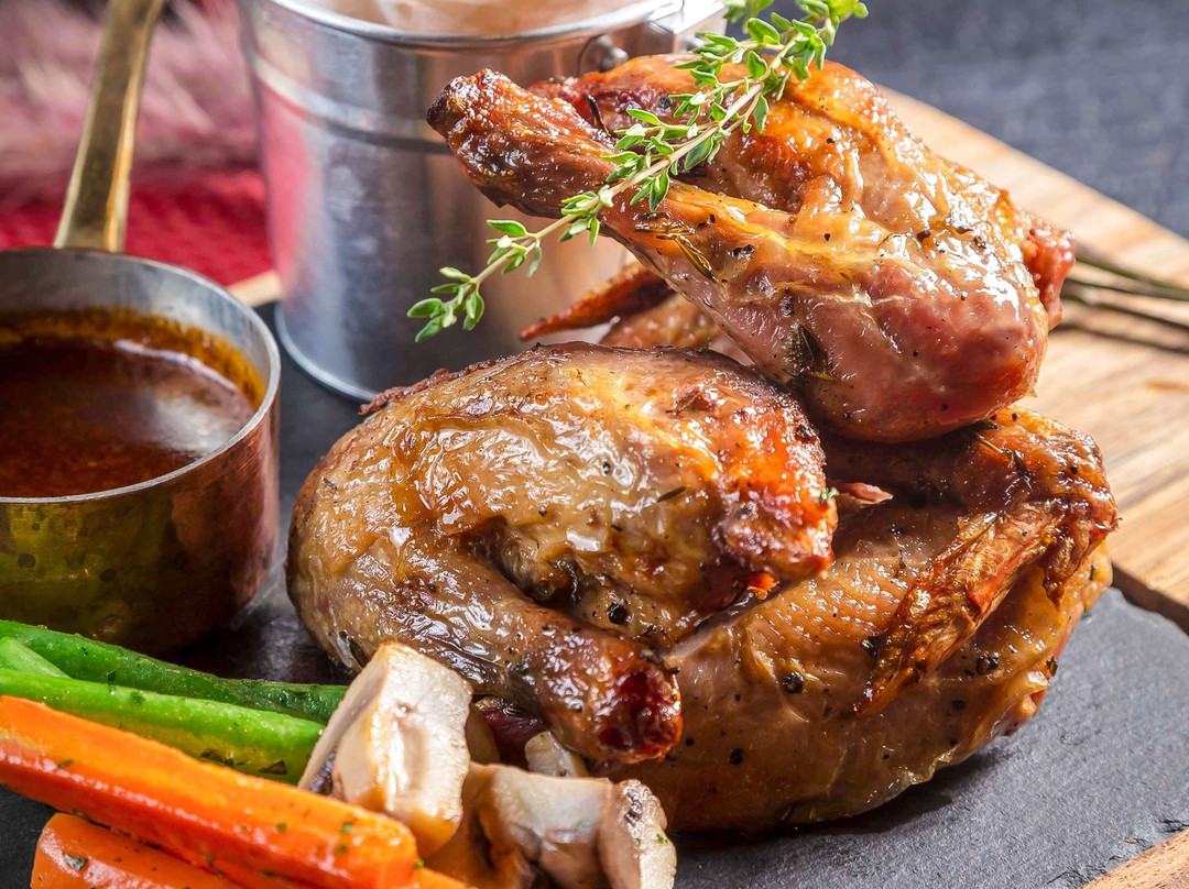 Megamendung酒店住宿-铂尔曼蕉威无垢山度假、水疗和会展酒店