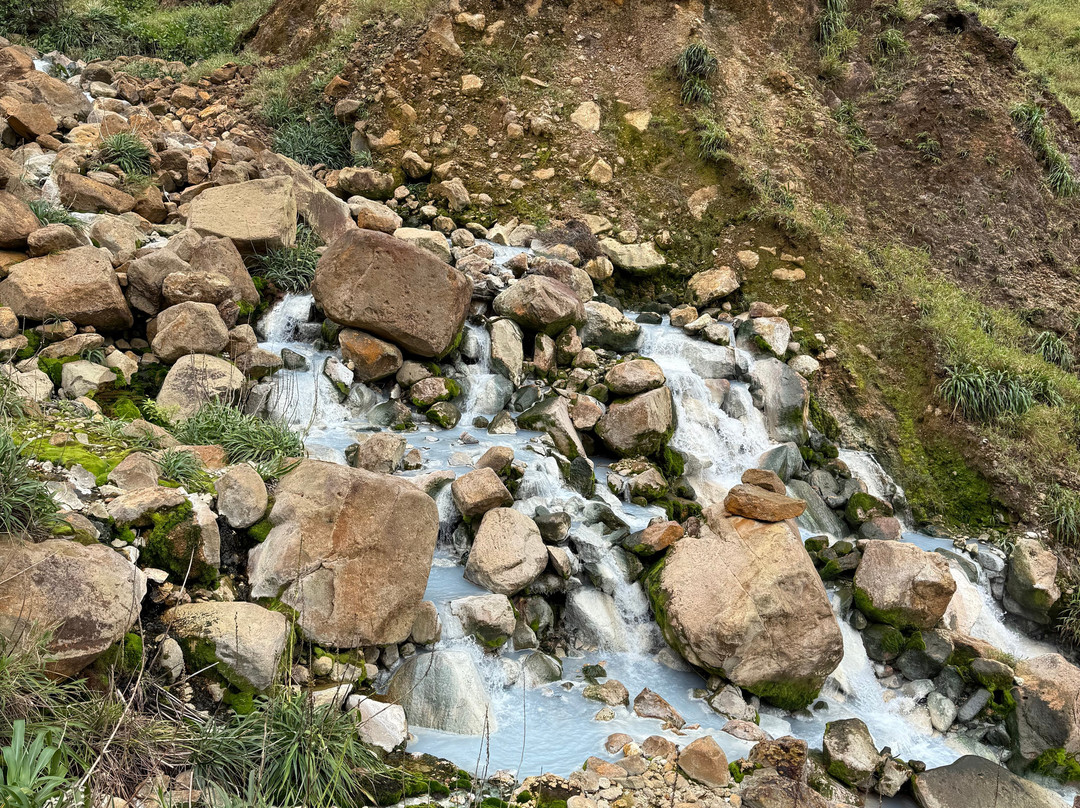 My Island Adventures with Chadi Symes-罗索必去景点