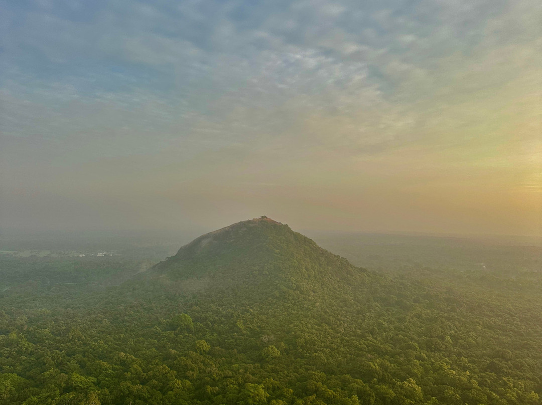 H.O.T Tourism-科伦坡必去景点