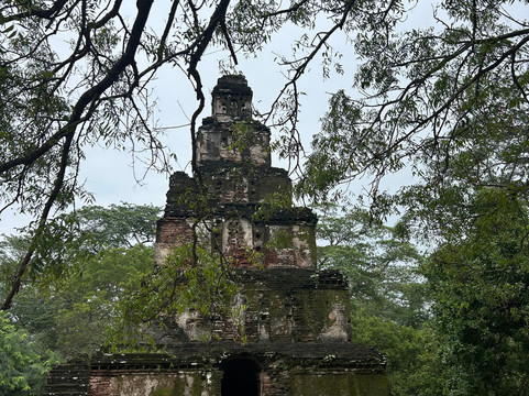 Sanka Tuk Tuk Trails Sigiriya-锡吉里亚必去景点