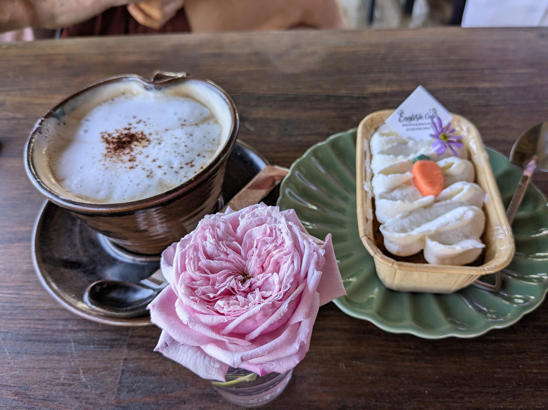 บ้านฝรั่ง เบเกอรี่ แอนด์ คาเฟ่