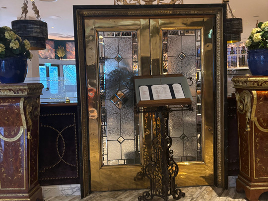 劳勒斯酒店主图