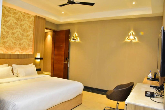 Hotel The Grand Palace