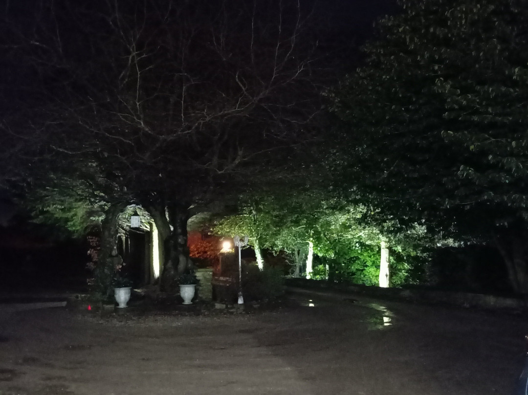 东Ayton旅馆酒店主图