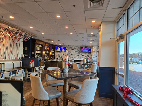 塞勒姆海滨酒店及套房主图