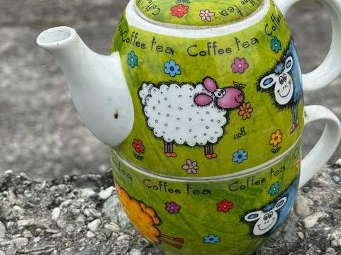 Ross tea pot wall-Ross必去景点