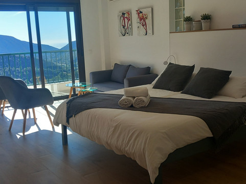 阿罗亚图里斯伊萨托妮公寓主图