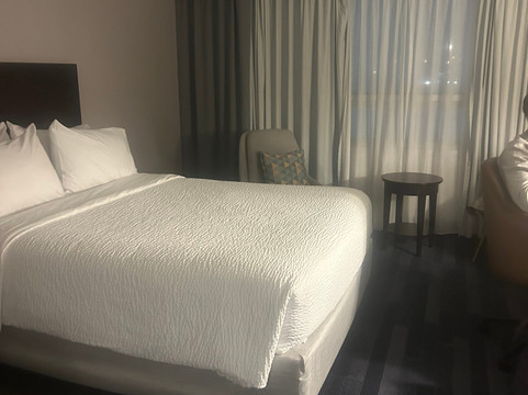 东渥太华假日酒店主图