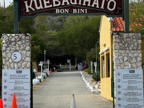 Hato Caves-威廉斯塔德必去景点