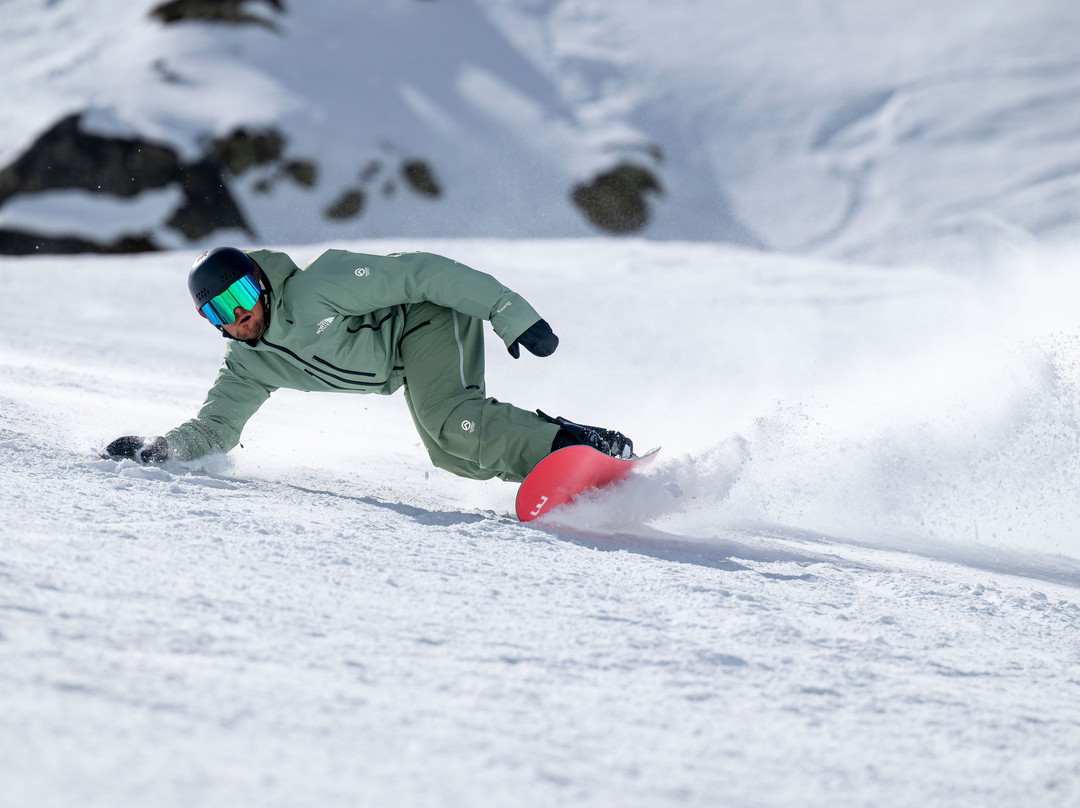 New Generation Ski & Snowboard School - Peisey Vallandry-Landry必去景点