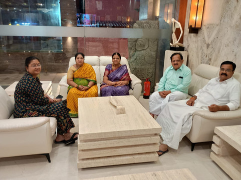 德瓦尔卡杜布米威特兹酒店主图