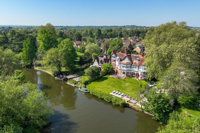 河流艺术俱乐部酒店-度假村/酒店