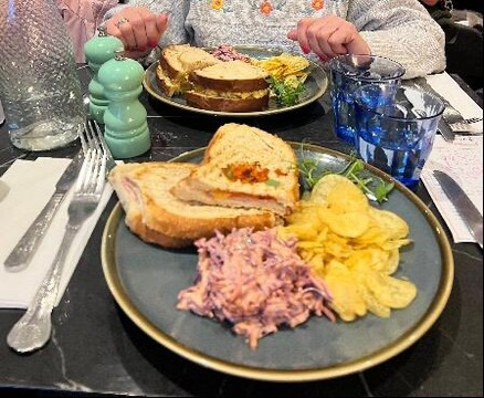 Blooms Restaurant & Tearoom