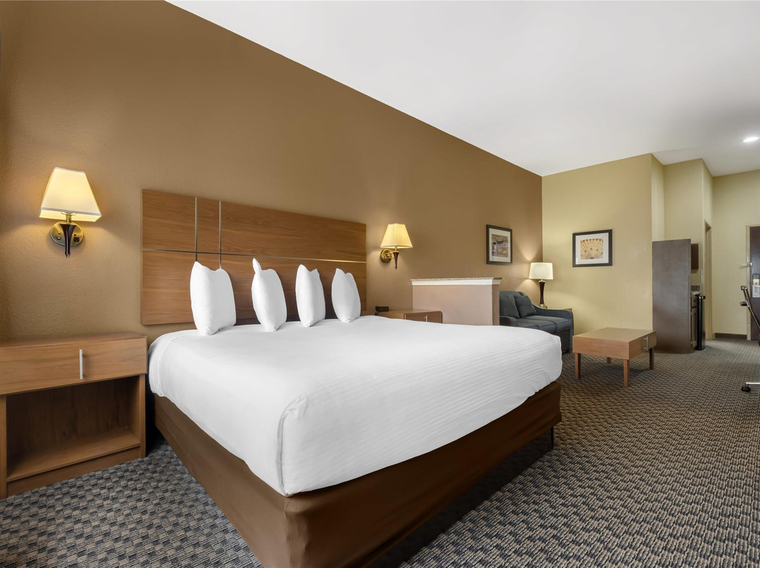 Alanreed酒店住宿-Best Western Plus Shamrock Inn & Suites