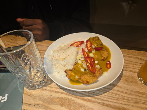 布莱克本市中心普瑞米尔酒店