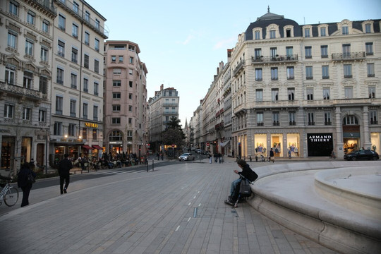 La Place des Jacobins-里昂必去景点