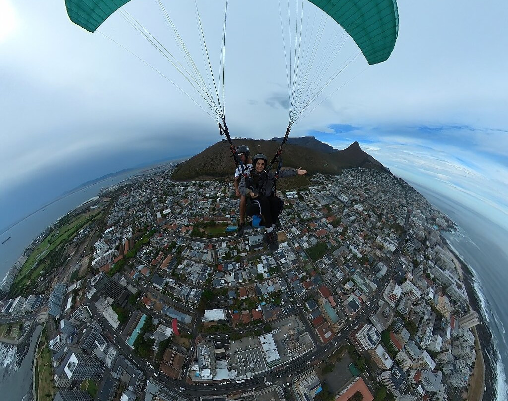 Sky Safari Paragliding-Sea Point必去景点