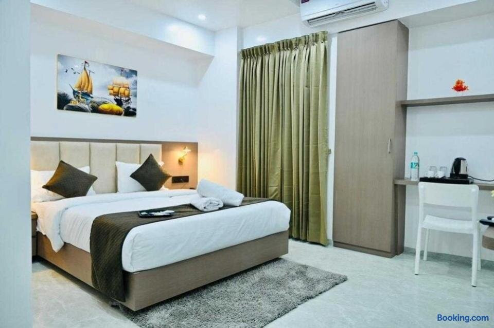 Palette Hotel and Resort Bhigwan Bus Stand