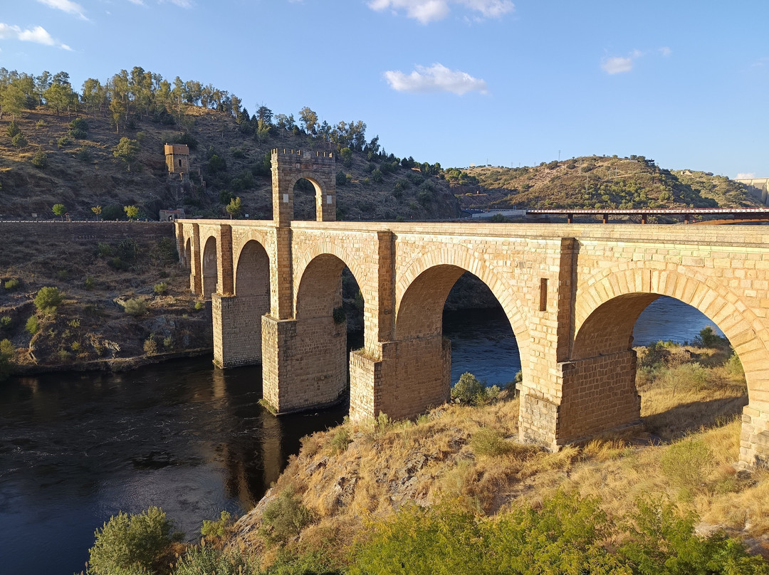 阿尔坎塔拉修道院酒店主图