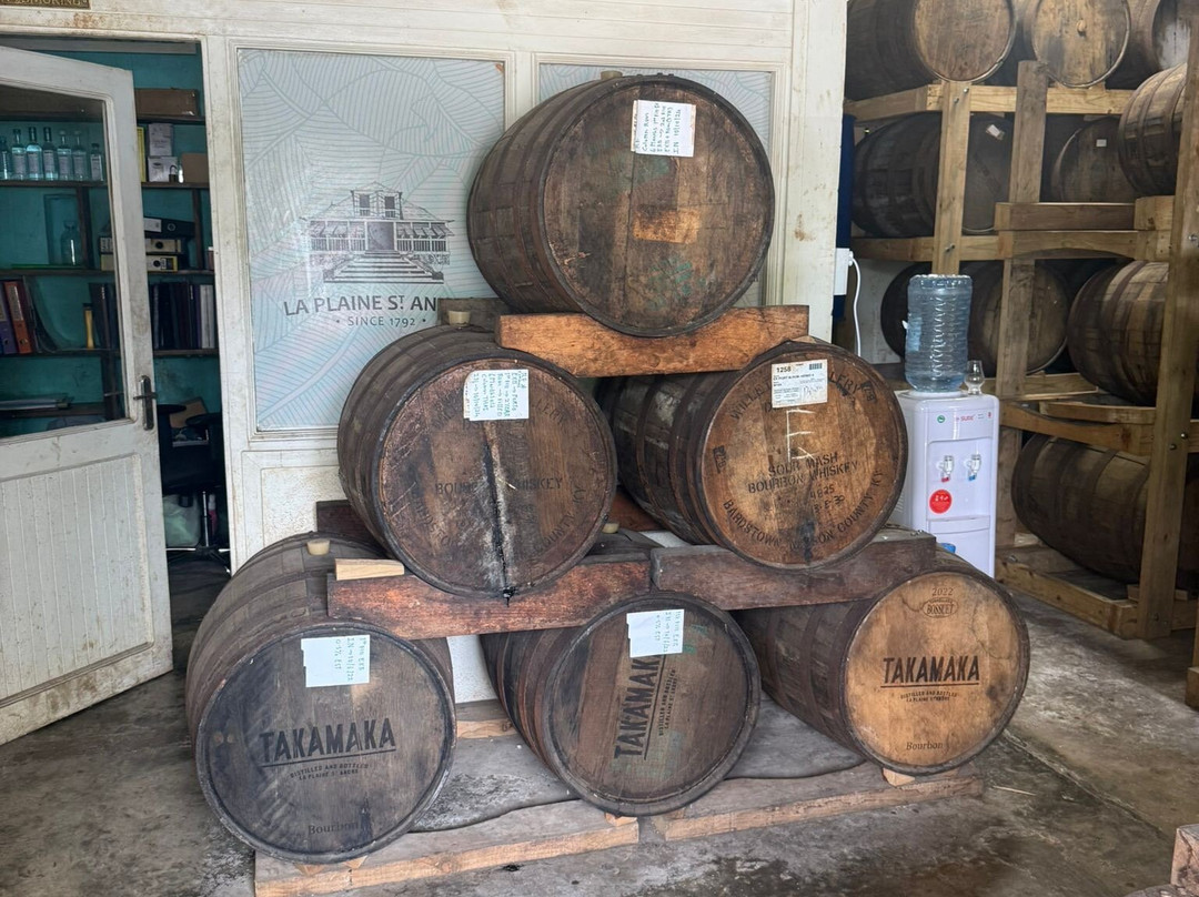 Takamaka Rum Distillery-Pointe Au Sel必去景点