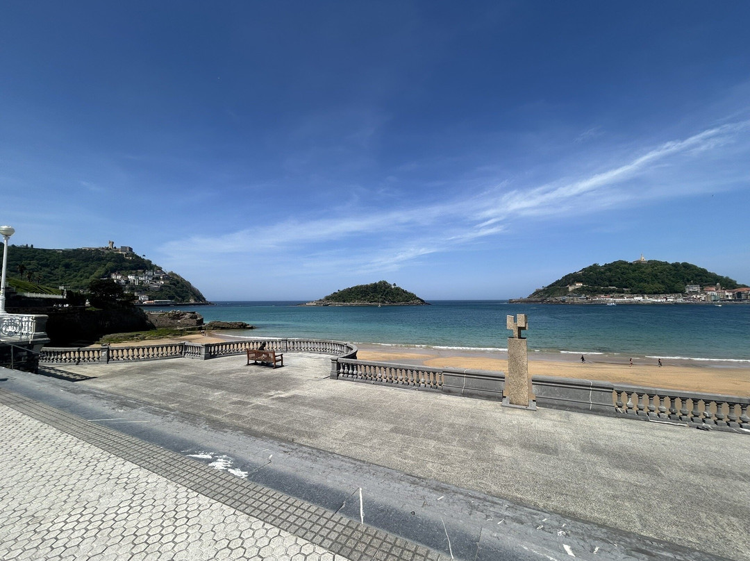 孔查海滩-圣塞瓦斯蒂安必去景点