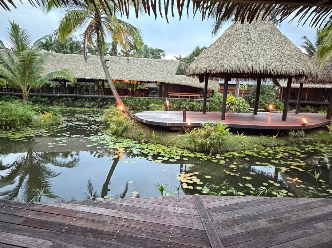 Over-Water Night Show & Dinner-穆里必去景点