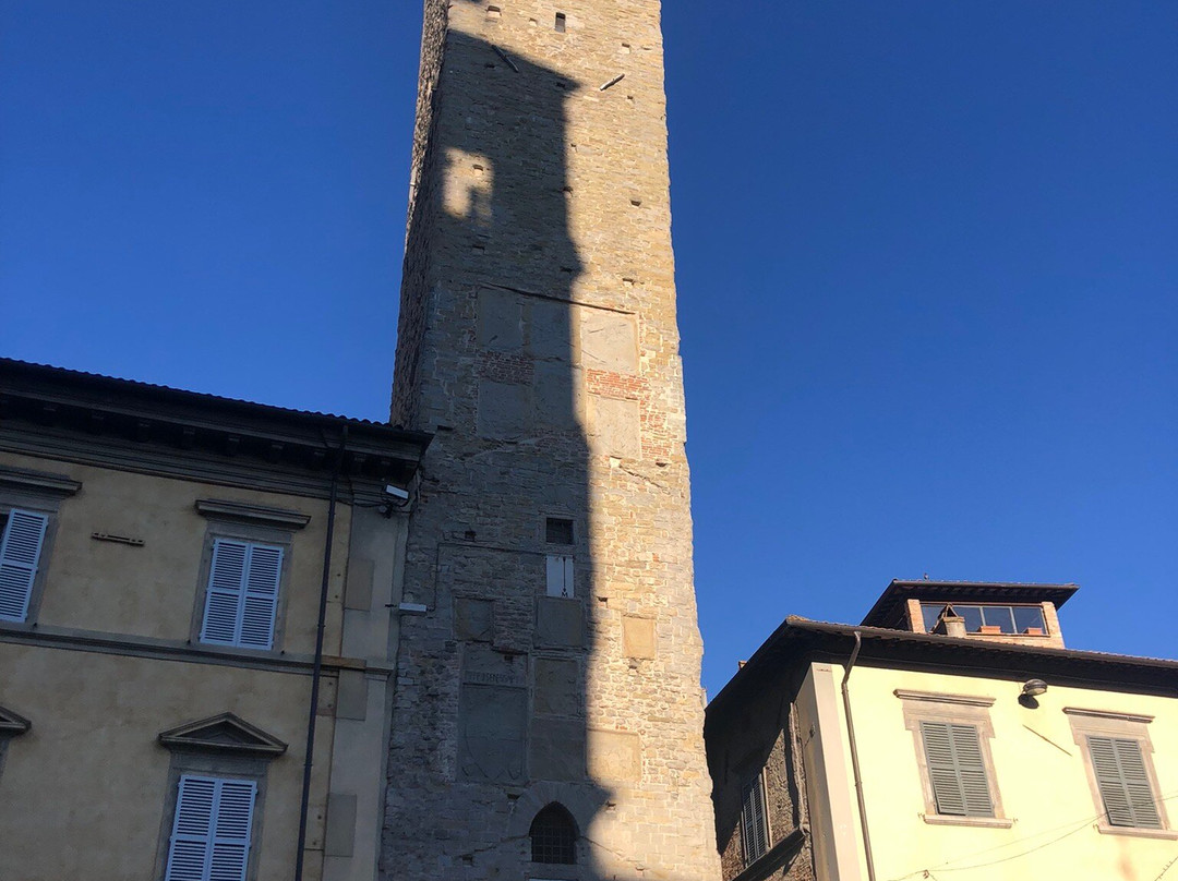 Torre del Vescovo-卡斯泰洛城必去景点