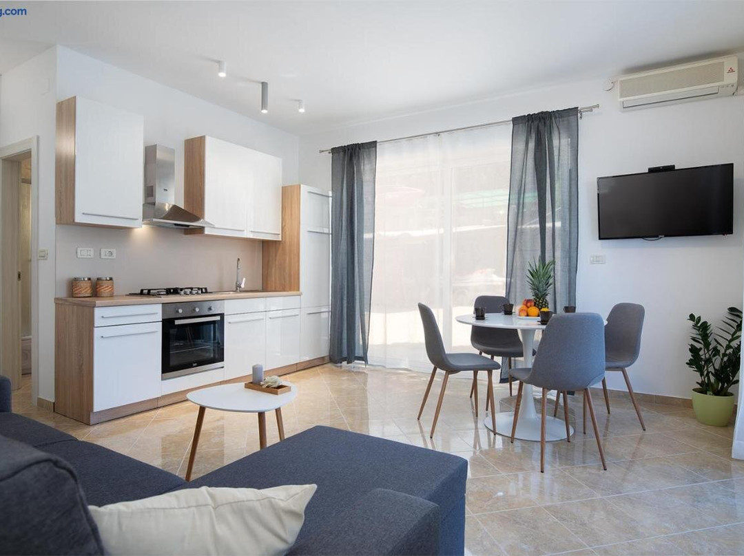 Sandy Bay Apartments
