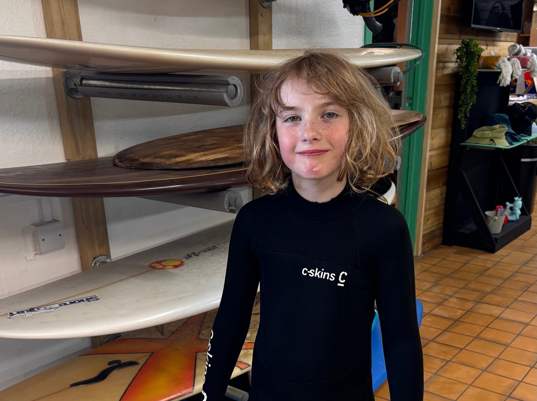 Shore Surf School-Hayle必去景点