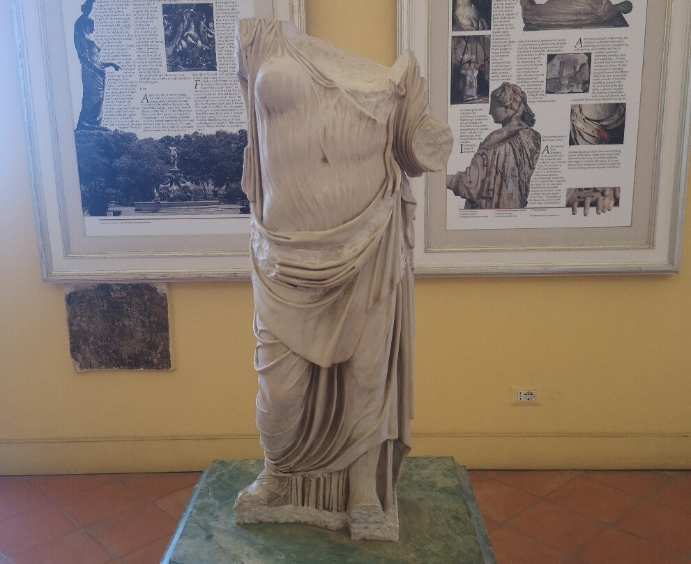 Reggia di Portici Herculanense Museum-Portici必去景点