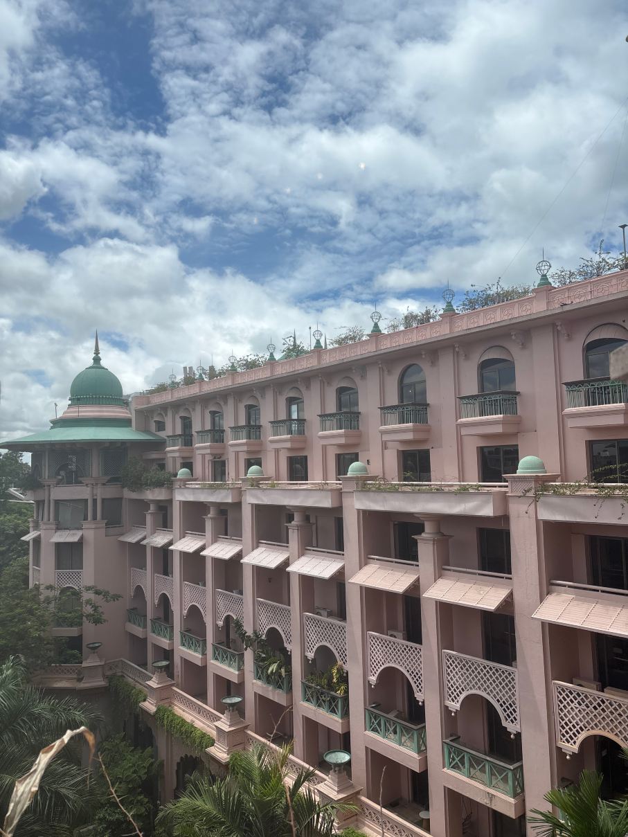 班加罗尔里拉宫殿酒店-旅行者