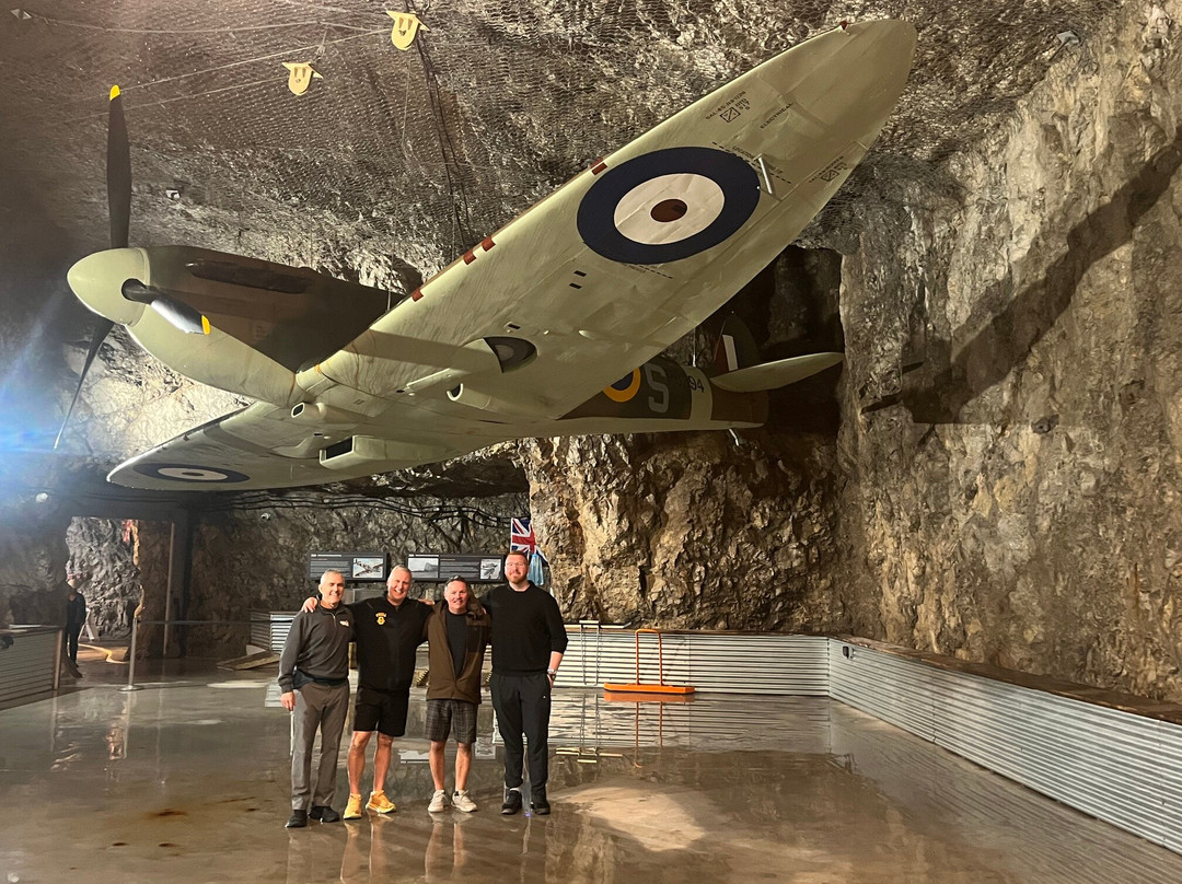 Gibraltar Rock Tours by John Lopez-直布罗陀必去景点