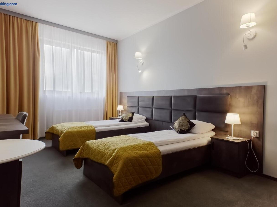 Sala Bankietowa I Pokoje Gościnne