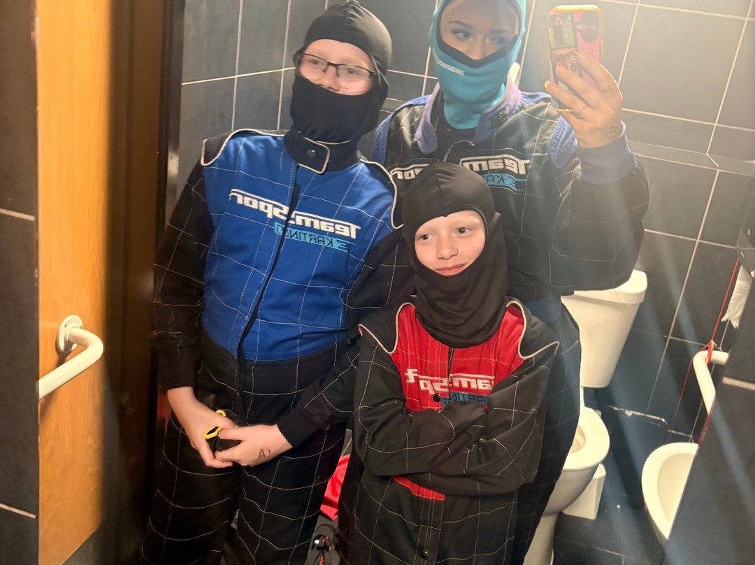 TeamSport Indoor Go Karting South London Mitcham-Mitcham必去景点
