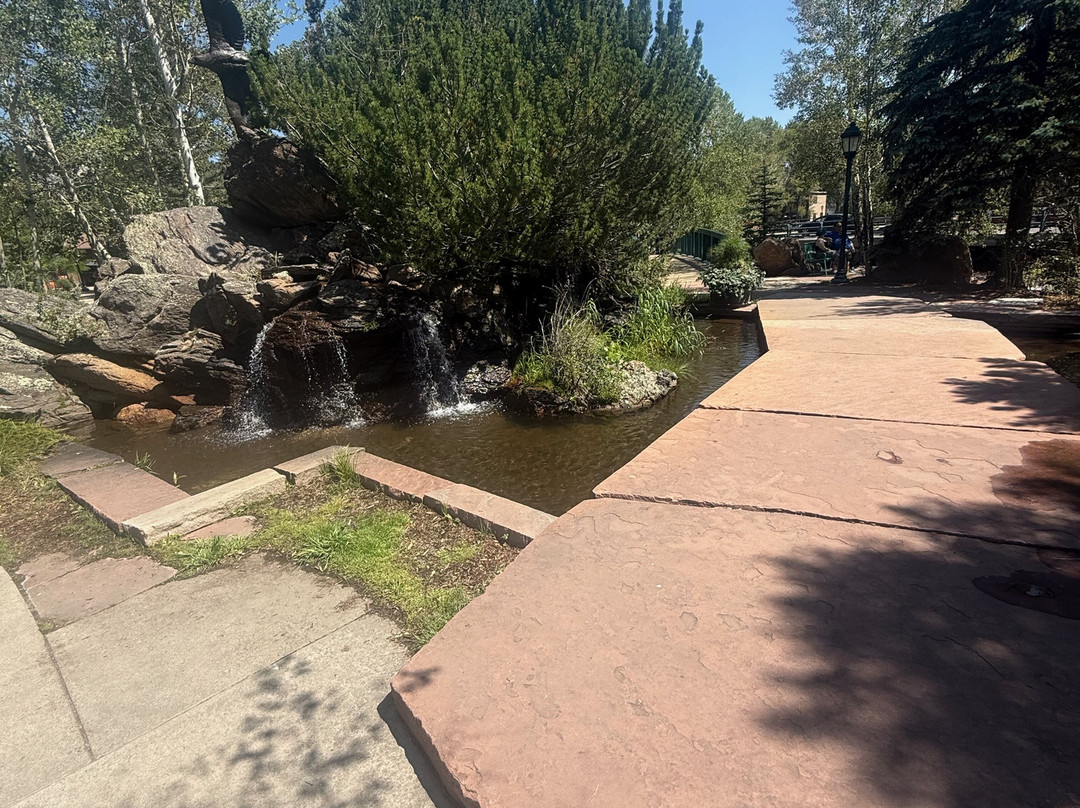 Riverwalk in Downtown Estes Park-埃斯蒂斯公园必去景点