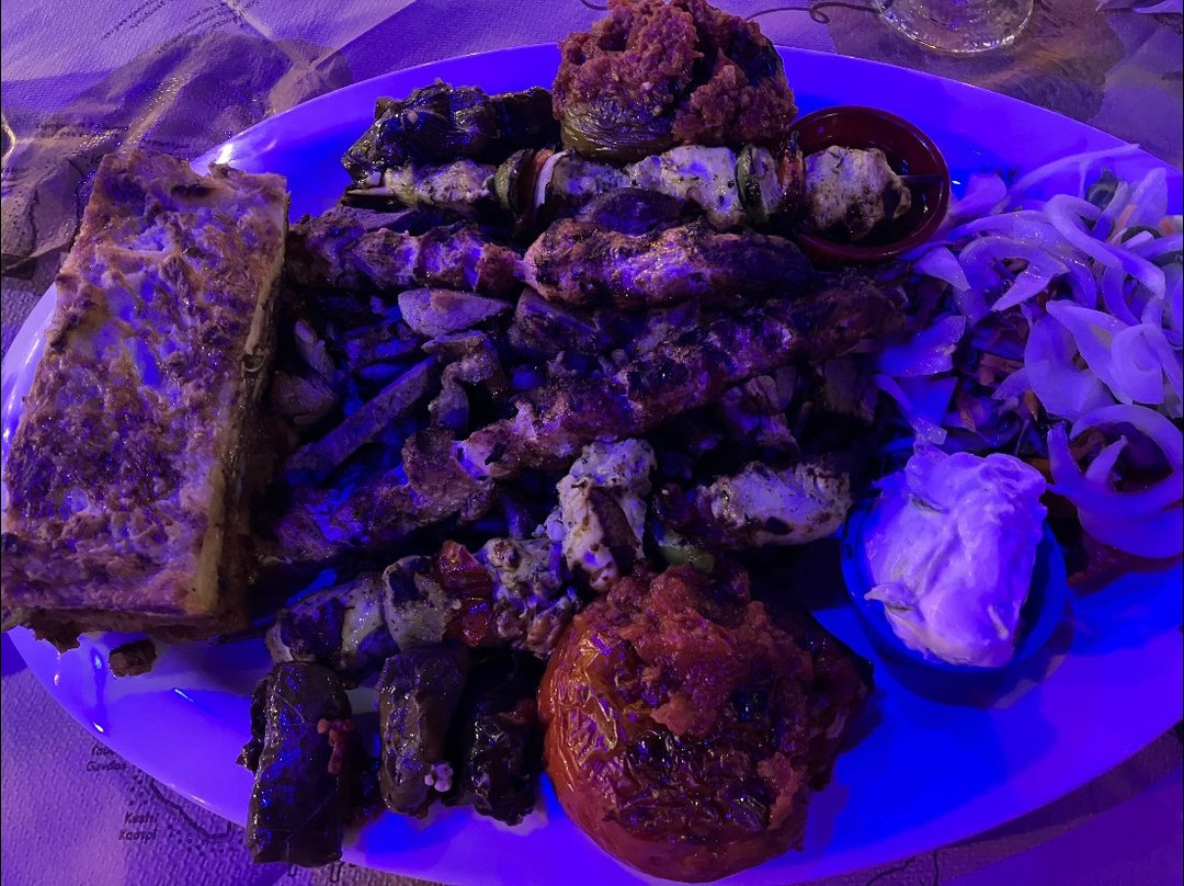 To Souvlaki
