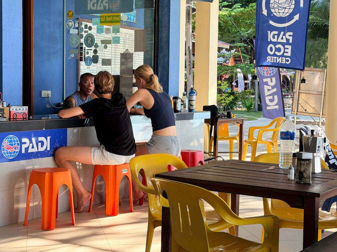 Flora Bay Divers - Perhentian-大停泊岛必去景点
