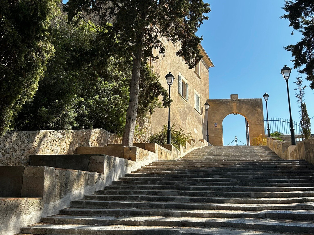 Santuari de Sant Salvador-Arta必去景点