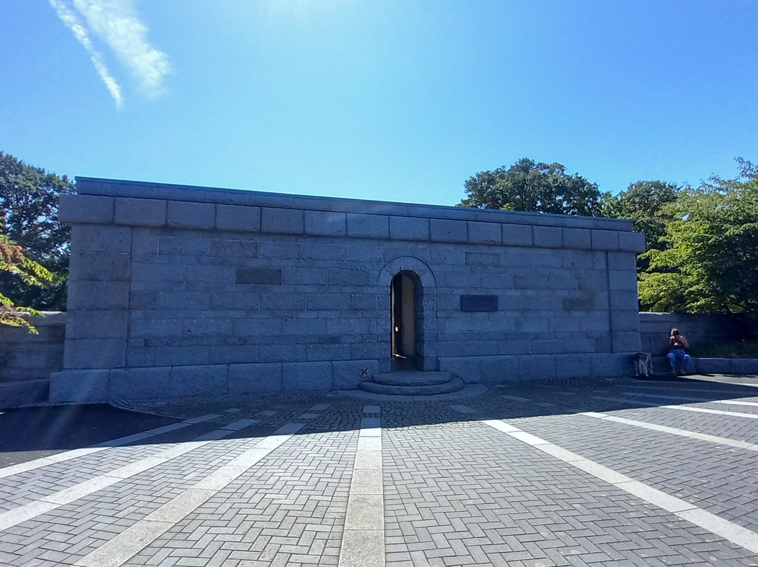 La Cambe German War Cemetery-La Cambe必去景点