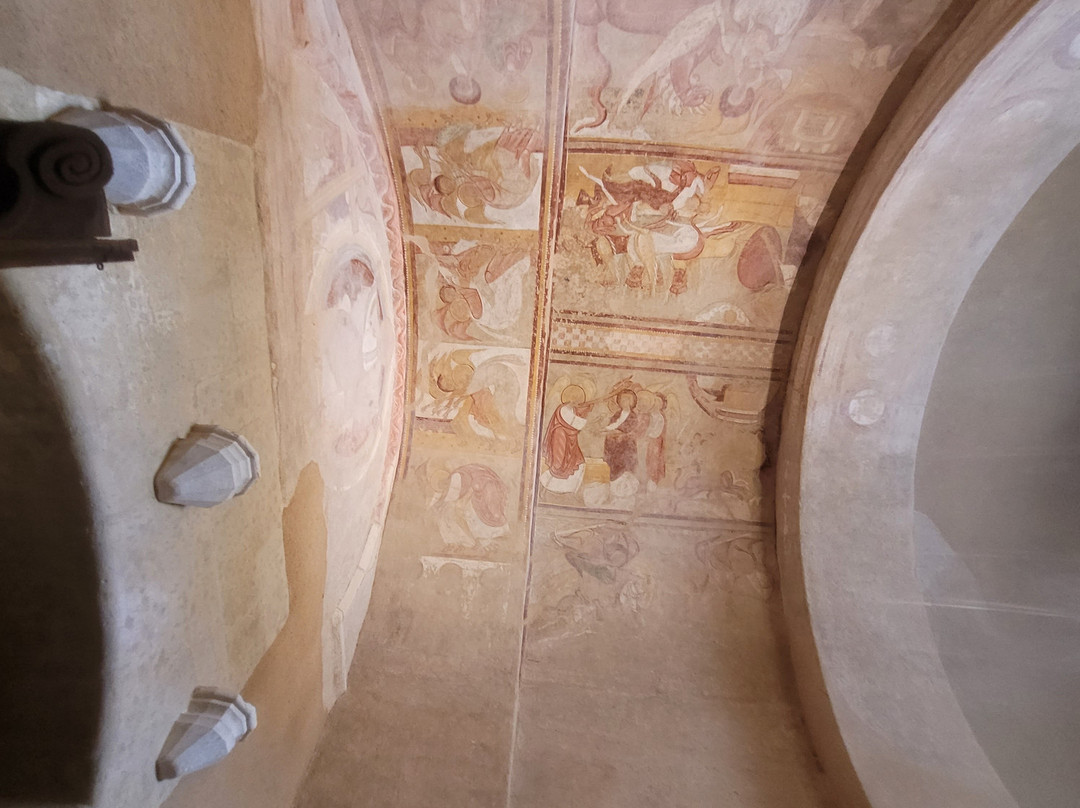 Abbey of Saint-Savin-Saint-Savin必去景点