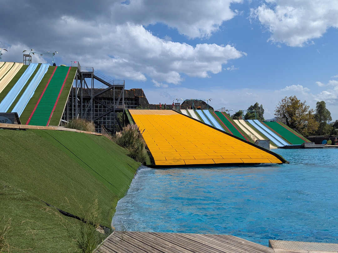 Drop-in Water Jump Park-滨海阿尔热莱必去景点