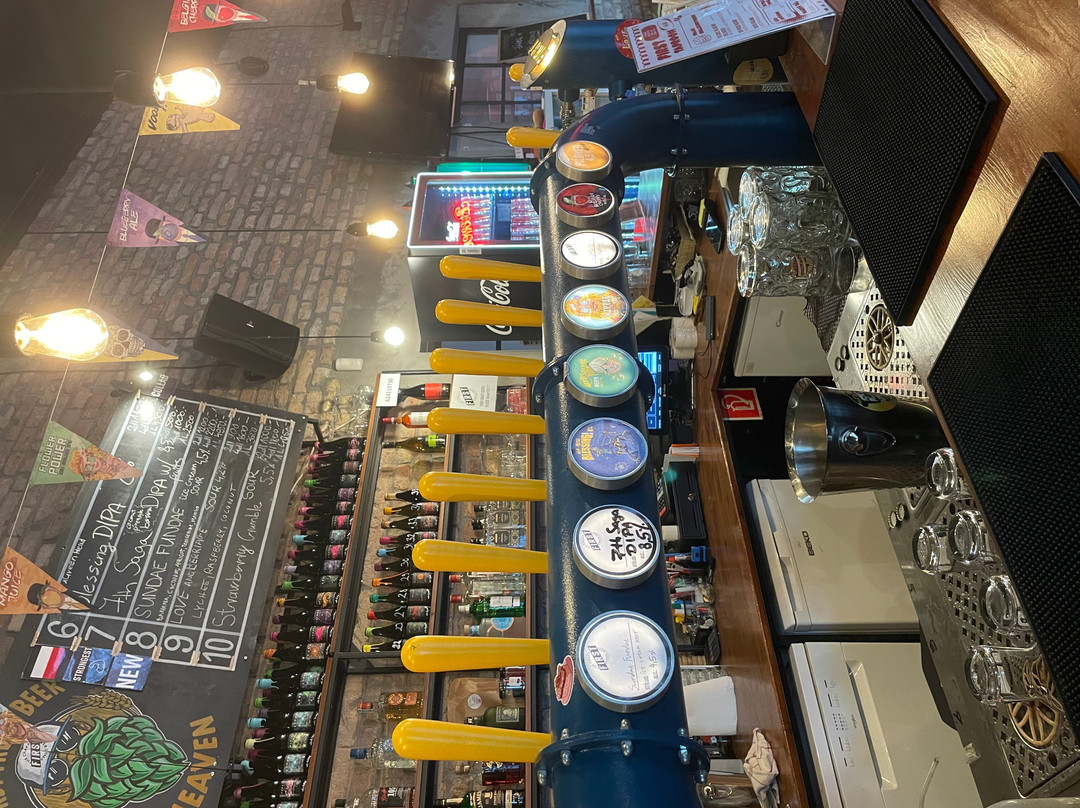 FIRST Craft Beer Brewery & Taproom-布达佩斯必去景点