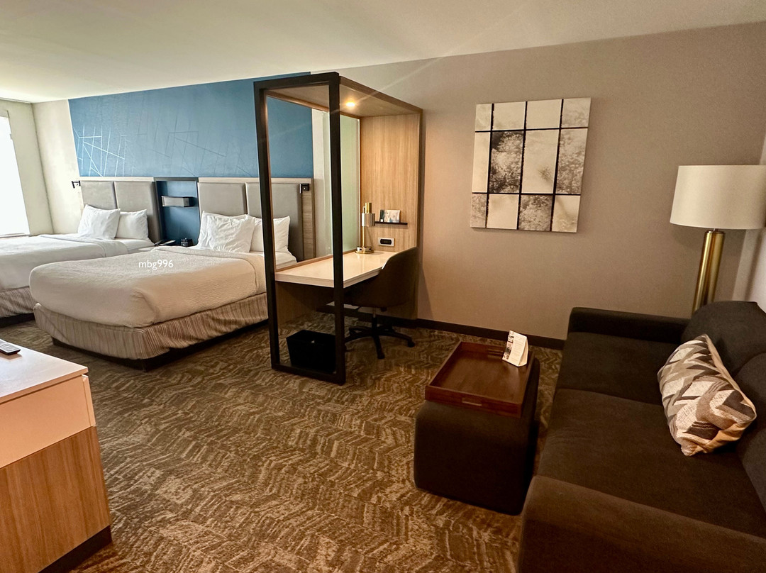 密尔沃基西区/沃瓦托萨SpringHill Suites酒店主图