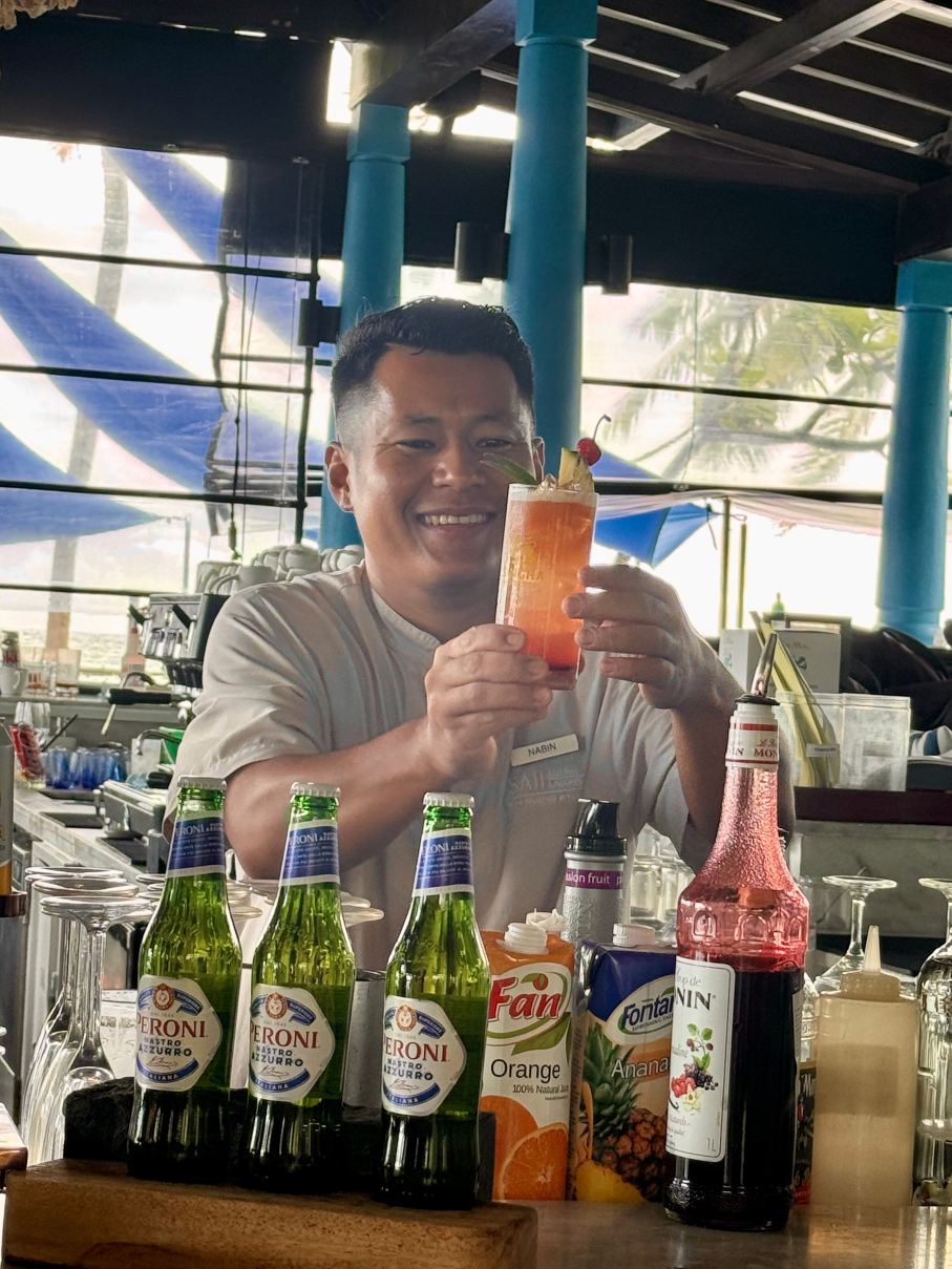 马尔代夫塞伊潟湖酒店-希尔顿格芮精选-旅行者