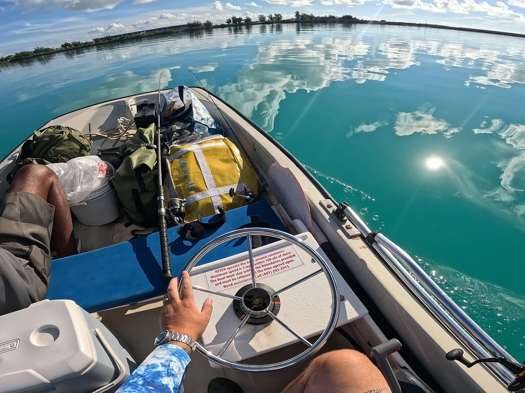 Blue Hole Water Sports-Hamilton Parish必去景点