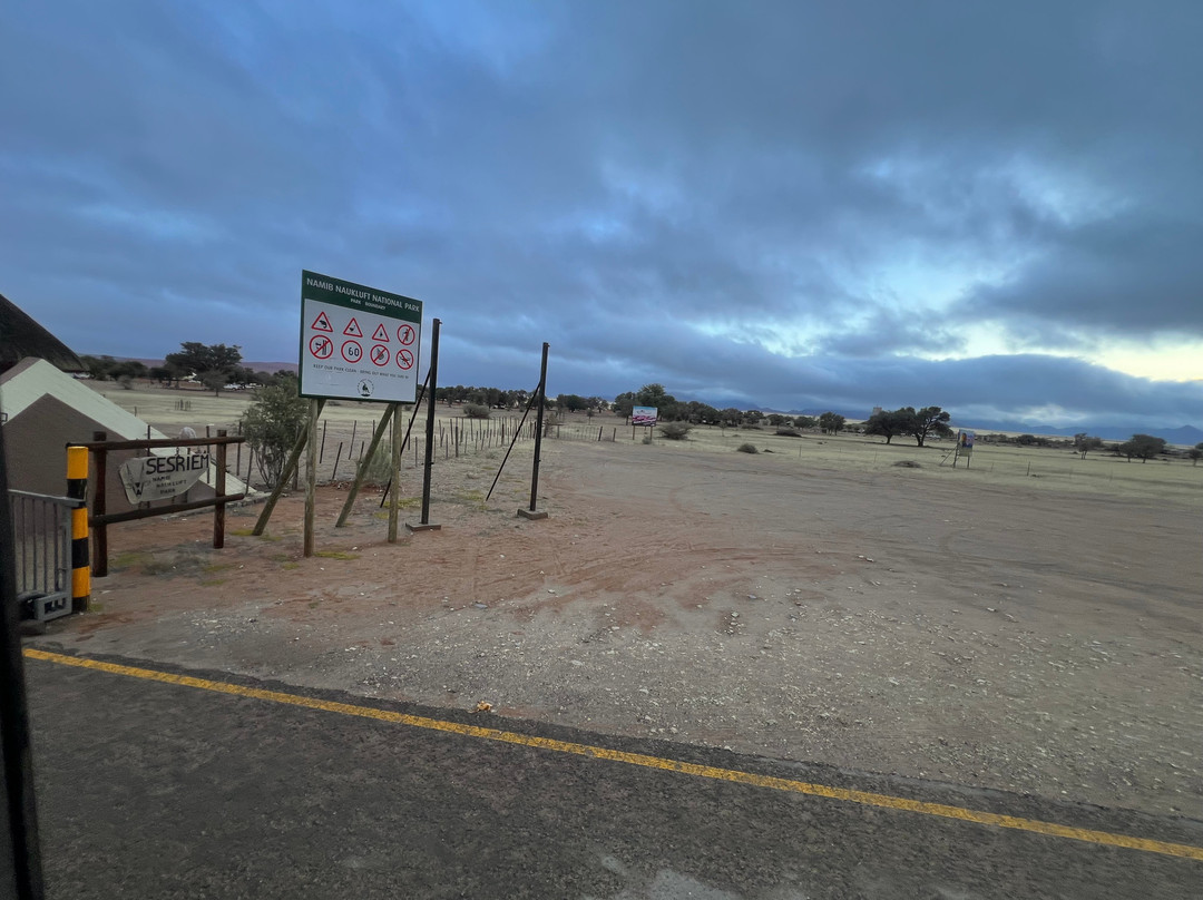 Namib-Naukluft National Park-赛斯瑞必去景点