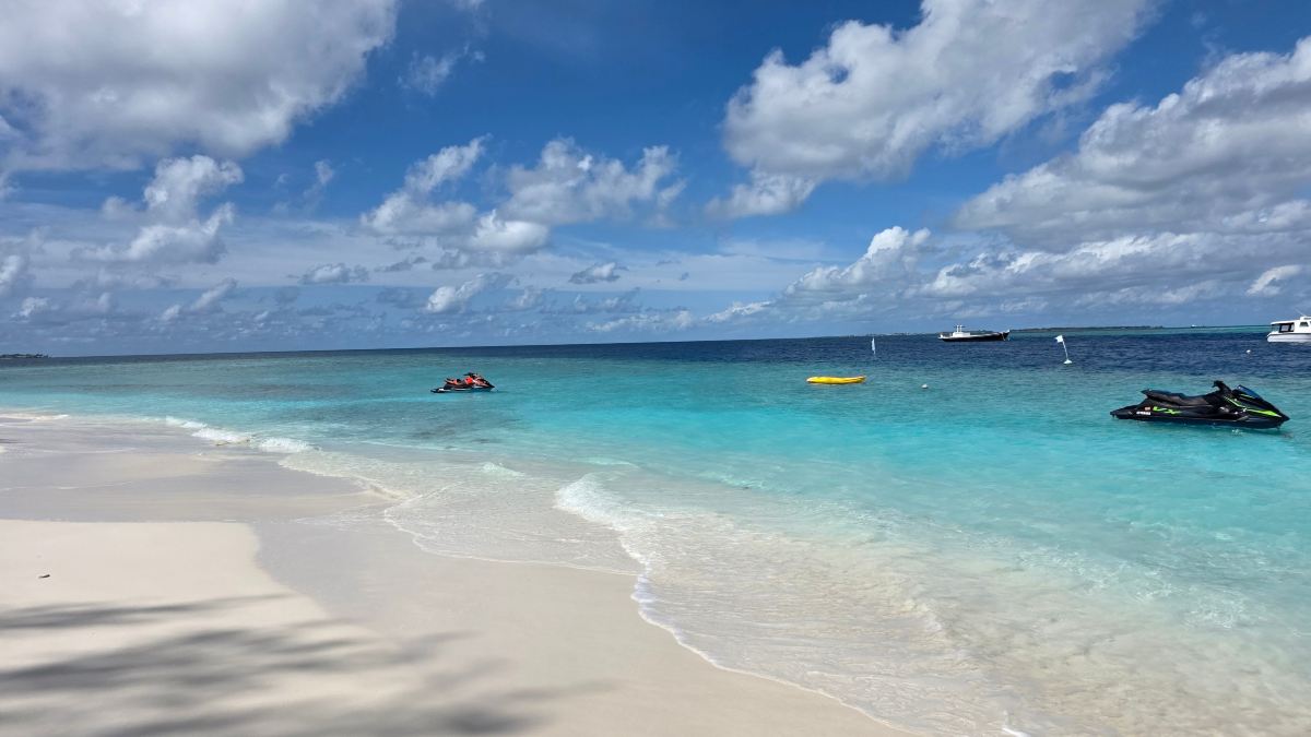 马拉希尼库达班多度假村-旅行者