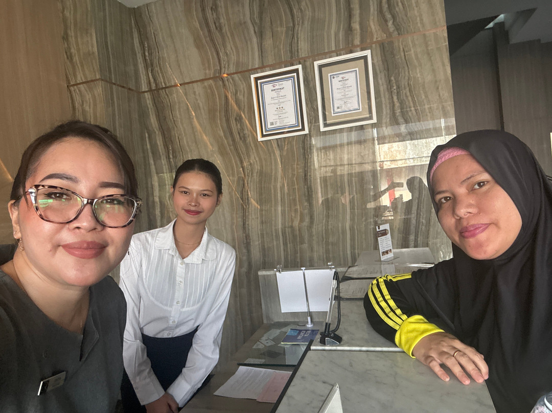 美娜多罗杰斯酒店主图