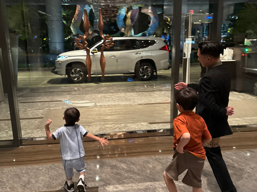 三宝垄帕德玛酒店主图