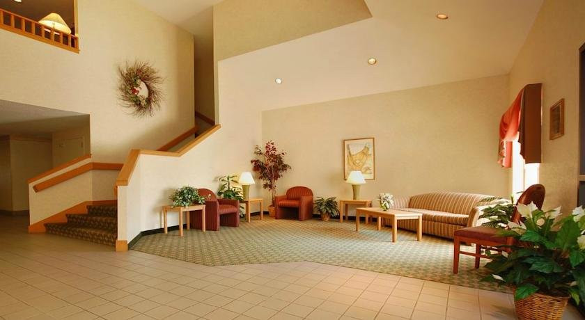 Syracuse Inn and Suites